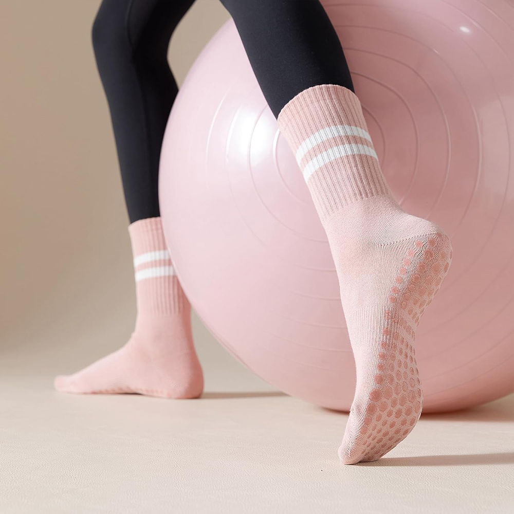 Yoga Pilates Socks with Grips  - Pilates Yoga Ballet บทวิจารณ์และราคา